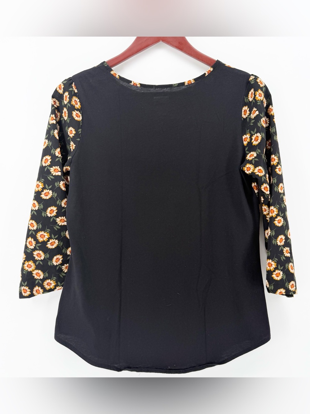 Van Heusen Floral Blouse XS Black Daisy Split Neck 3/4 Sleeve Mixed Media Flaw - Picture 2 of 10